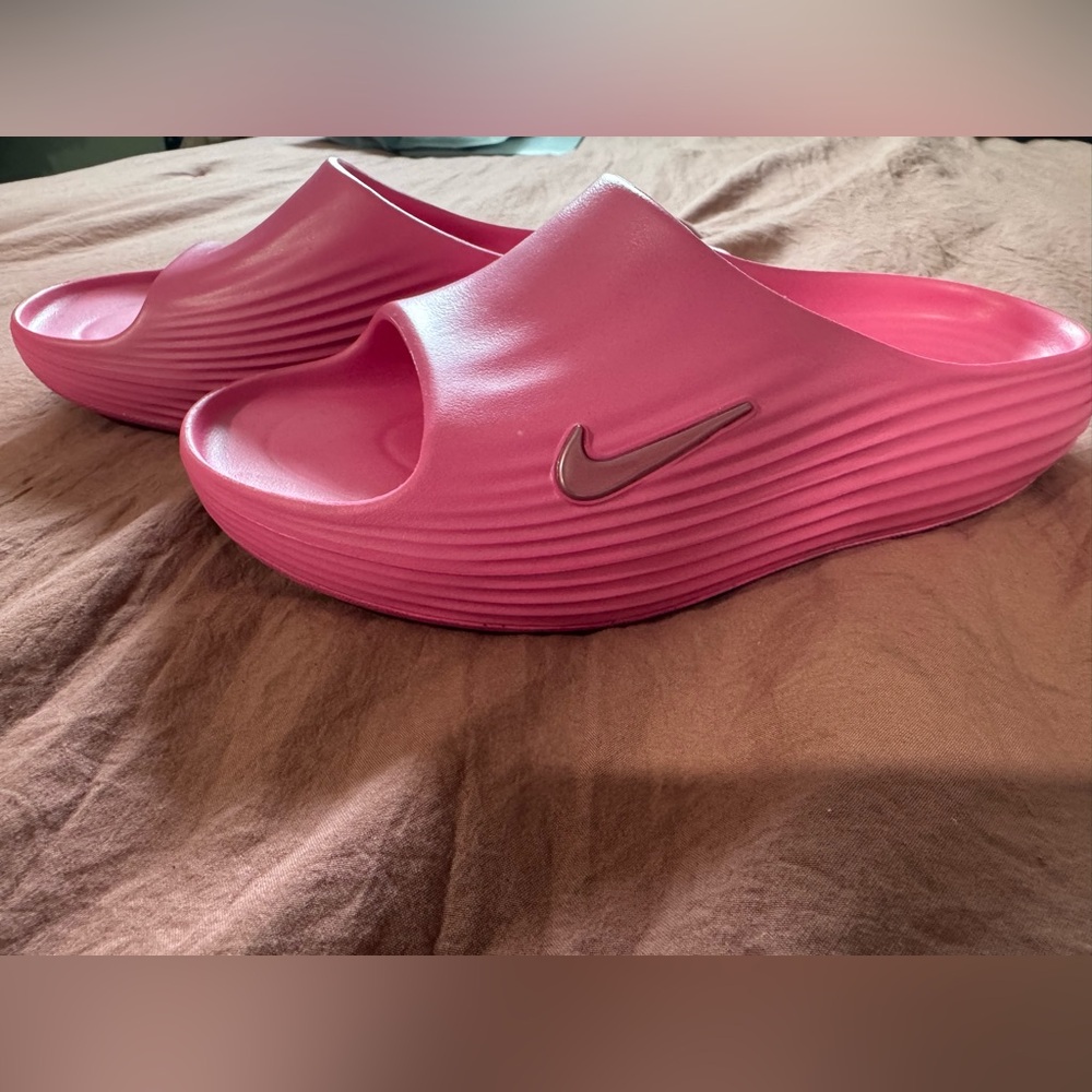 Nike Pink Slide Sandals